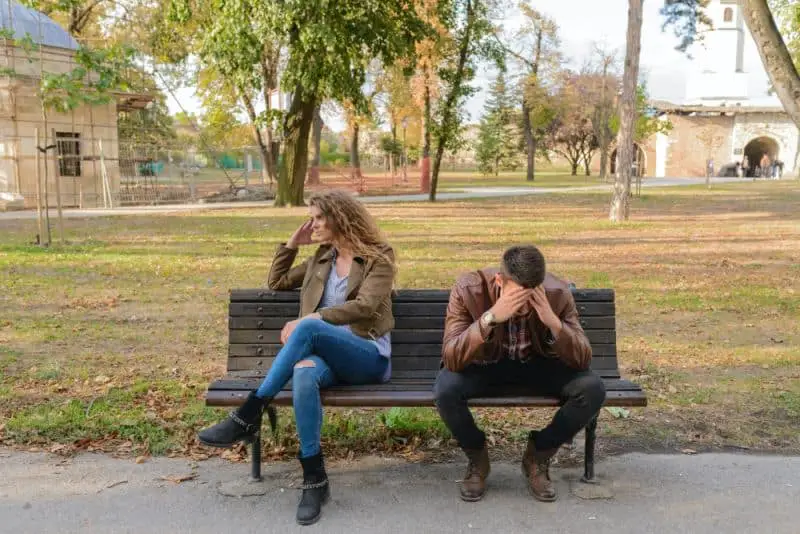 What are signs of negative energy - Negative relationships