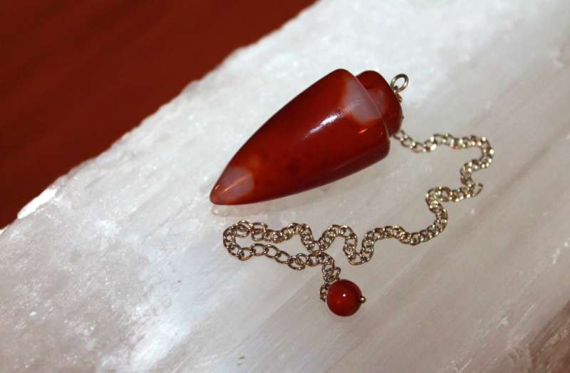 Tips for using a chakra pendulum